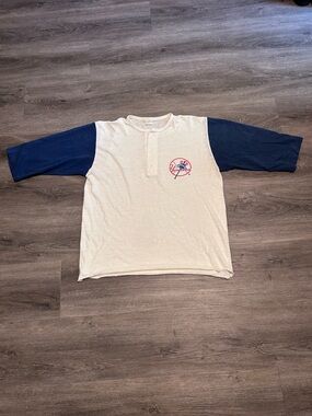 1980s 80s New York Yankees Raglan Henley Baseball T-Shirt Sz Medium True Vintage